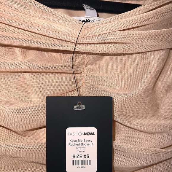 Brand new off shoulder Fashion Nova Sheer arms bodysuit - Picture 6 of 6